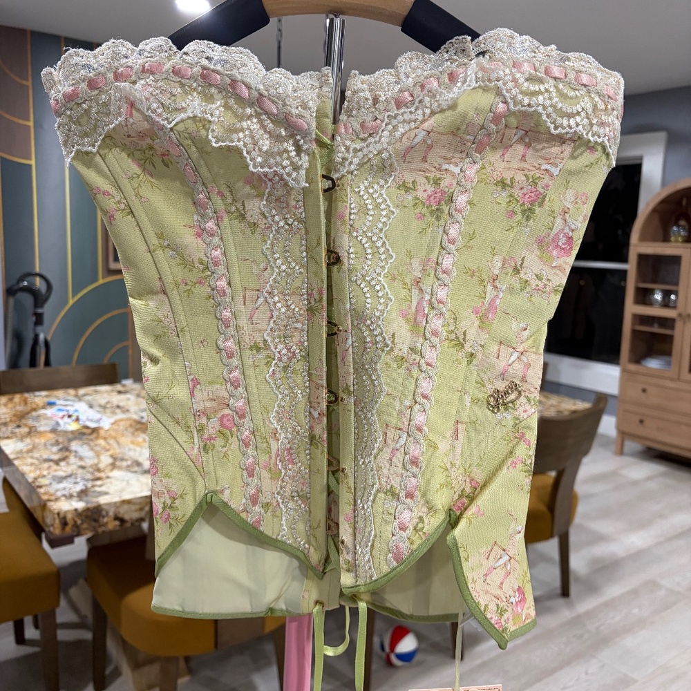 Corset